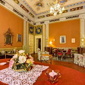 residenza-storica-palazzo-ricciarelli.it-tuscanyhotel.com/